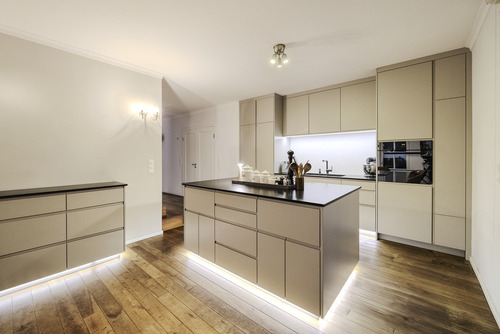 0E8A4860-HDR - Villa mit 246,00 m&sup2; in Straßlach zum Kaufen