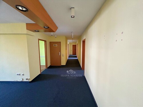 Flurbereich - 7 Zimmer Büro in Mainz