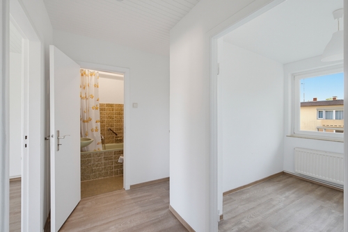 09-Flur-und-Zimmer - 