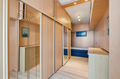 Schlafzimmer mit maßgefertigtem Interieur - Etagenwohnung mit 53,00 m&sup2; in Sierksdorf zum Kaufen
