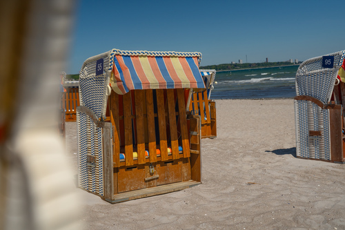 Strandkorb in der Nähe - 