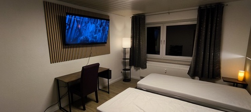 1000151808 - 1- Zimmer zur Miete in Büren