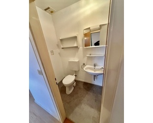 Möblierte 3-Zimmer-Wohnung mit Einbauküche – zentral in Büchlberg