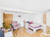 Wohnbereich - 1 Zimmer Dachgeschoßwohnung zum Kaufen in Magdeburg