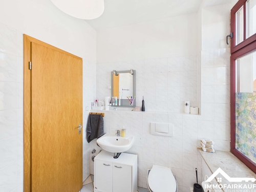 Bad - 2 Zimmer Etagenwohnung in Magdeburg