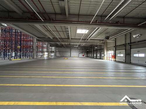 Unit 1 - Attraktive Lagerhalle mit Büroflächen in Langenweddingen