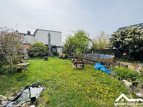 Großes Grundstück - 