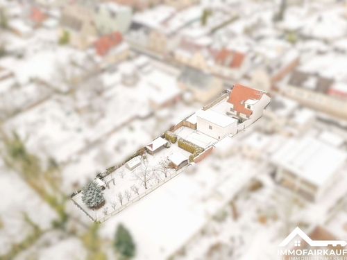 Luftaufnahme - 7 Zimmer Einfamilienhaus zum Kaufen in Magdeburg