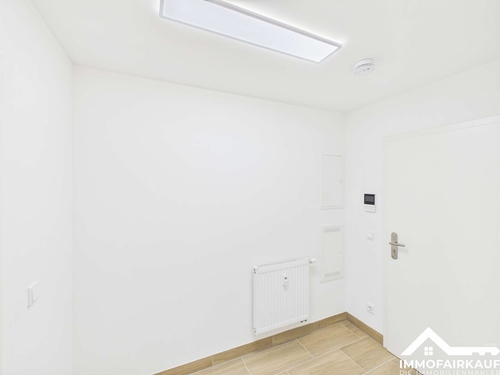 Diele - 1 Zimmer Erdgeschoßwohnung in Magdeburg