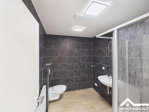 Badezimmer - 1 Zimmer Erdgeschoßwohnung zur Miete in Magdeburg