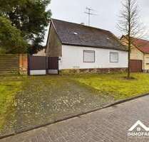 Einfamilienhaus mit viel Potenzial, großem Grundstück und vielseitig nutzbarem Nebengebäude - Grimme