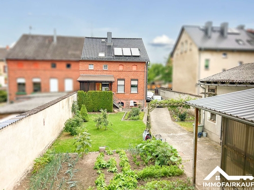 Garten - Charmante Doppelhaushälfte in ruhiger Lage mit historischem Charakter und viel Potenzial