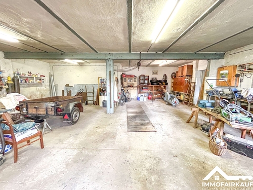 Nebengelass - Garage - 