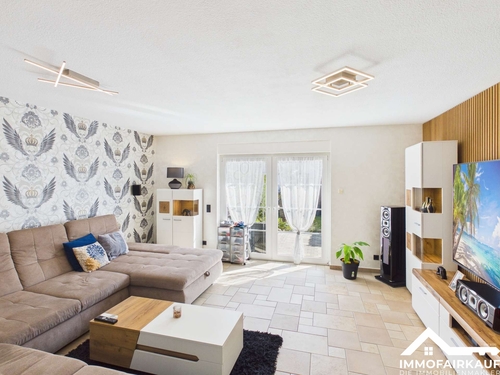 Wohnzimmer - Reihenhaus in Bestlage – einziehen & wohlfühlen