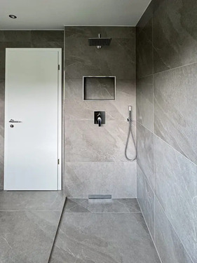 d02822d8-775a-4ad1-b3f7-3d327452ea03-1811438534 - 