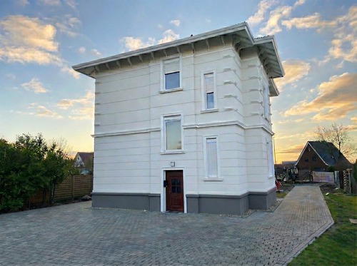 Gemini_Generated_Image_oqz85moqz85moqz8 - 9 Zimmer Villa in Stade