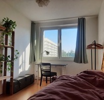 Möbiliertes Zimmer nur für Pendler*innen/ Only Commuters - Berlin