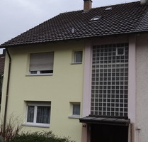 Schöne Dachgeschosswohnung - 900,00&nbsp;EUR Kaltmiete, ca.&nbsp; 56,00&nbsp;m&sup2;&nbsp;Wohnfl&auml;che in Remseck am Neckar (PLZ: 71640)