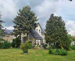 Vermietung Mansardenwohnung mit separater Gartennutzung - Weißenfels