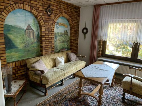 motion_photo_1552973936051917958 - Einfamilienhaus mit 140,00 m&sup2; in Bolanden zum Kaufen