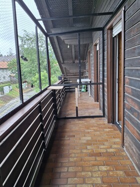 DG-Wohnung Balkon für Haustiere ( 1 Hälfte) - 