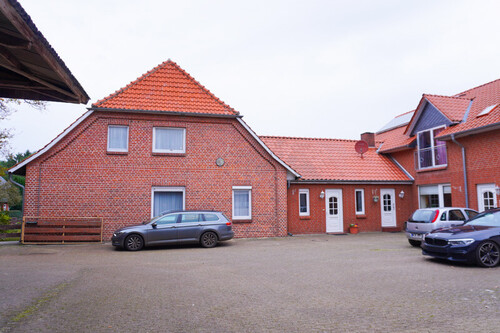 Vorderhaus 1 - 31 Zimmer Wohnanlage in Kirchlinteln / Bendingbostel