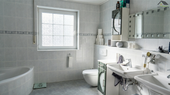 Badezimmer 1. OG - 