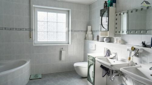 Badezimmer 1. OG - 