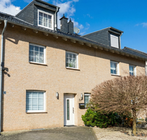 Raum für die ganze Familie: 160 m² Doppelhaushälfte in Top-Lage - Kerpen