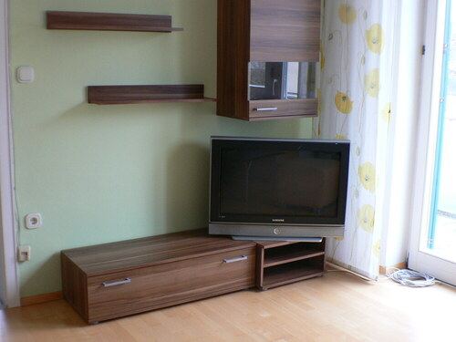 1. OG - Wohnzimmer - Wohnwand - 