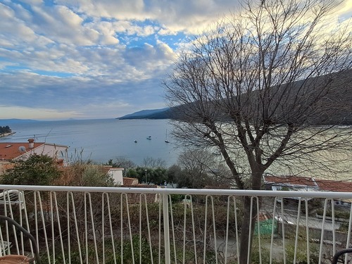 Pogled s terase - Langzeitmiete einer Wohnung in Rabac in Meeresnähe