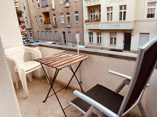 Balkon - 1- Zimmer mit 24,00 m&sup2; in Berlin, Grimnitzstraße zur Miete