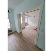 Modernisierte 2 Zi Wohnung mit Terrasse und EBK - Aachen
