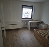 Komplett renovierte WG in Augsburg, möbliert, teilweise mit Balkon