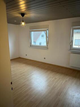 Zimmer2 - 4er WG Neckarsteinach unmittelbar am Bahnhof