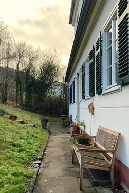 F3 - 8 Zimmer Einfamilienhaus in Marburg