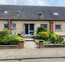 Provisionsfrei: Gemütliches 4-Zimmer-Reihenhaus mit großem Südgarten in Hamminkeln-Mehrhoog