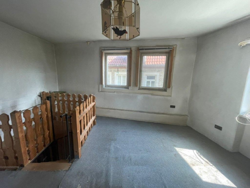 Schlafzimmer 1OG - Wohn- & Geschäftshaus mit 460,00 m&sup2; in Volkach zum Kaufen