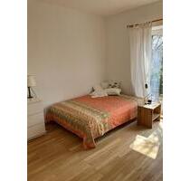 Möbliertes WG-Zimmer in EFH mit Balko / Terrasse in Mü.-Pasing - München Pasing nähe Westbad