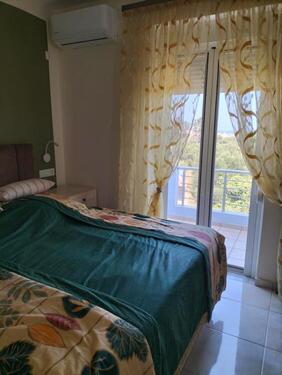 Bedroom 2 - 