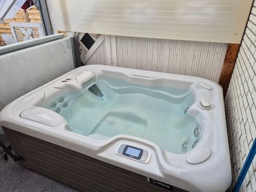 8-Whirlpool - 