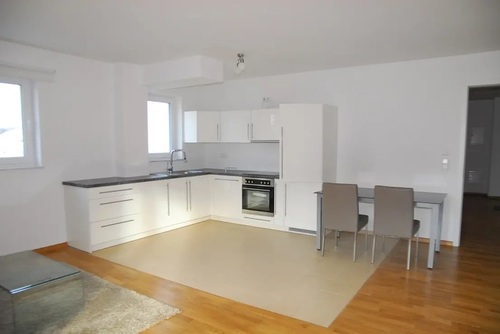 WGT1 - Helle 2-Zimmer Wohnung mit Balkon