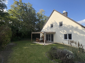2 Garten - WG-Zimmer teilrenoviert, 15 min zum Hauptbahnhof (Bus)
