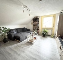Charmante 4-Zimmer DG-Wohnung mit eigenem Garten+Garage+Stellplatz in TOP Lage! - Illertissen Charmante 4-Zimmer DG-Wohnung mit eigenem Garten+Garage+Stellplatz in TOP Lage! - Illertissen