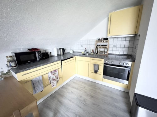 3 Küche - 4 Zimmer Dachgeschoßwohnung in Illertissen