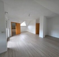 3,5-Zimmer-DG-Wohnung, 102 m² - 1.290,00&nbsp;EUR Kaltmiete, ca.&nbsp; 120,00&nbsp;m&sup2;&nbsp;Wohnfl&auml;che in Rödermark (PLZ: 63322)