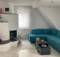 wunderschöne 3er Frauen WG - 425,00&nbsp;EUR Kaltmiete, ca.&nbsp; 16,00&nbsp;m&sup2;&nbsp;Wohnfl&auml;che in Reutlingen (PLZ: 72770)