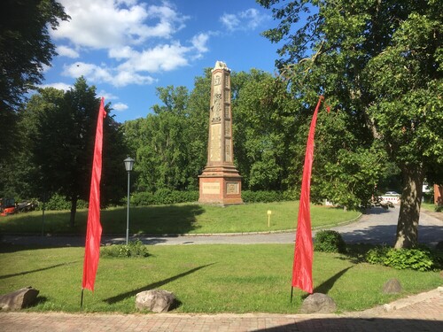Königssäule - 13 Zimmer Einfamilienhaus in Wolfshagen