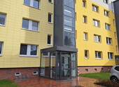 Fassade - Helle 3-Zimmer-Wohnung mit grüner Aussicht und frischem Flair