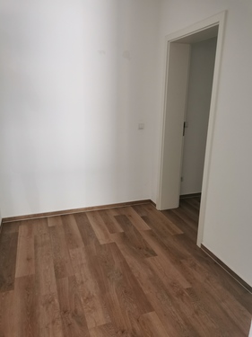 Einhgang und Garderobe - 2.5 Zimmerwohnung zur Miete in Ilsfeld